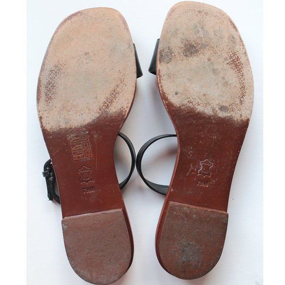 Tory Burch Gabrielle Sandal with Ankle Strap / Size 7.5 / Black Logo Leather - Picture 9 of 12